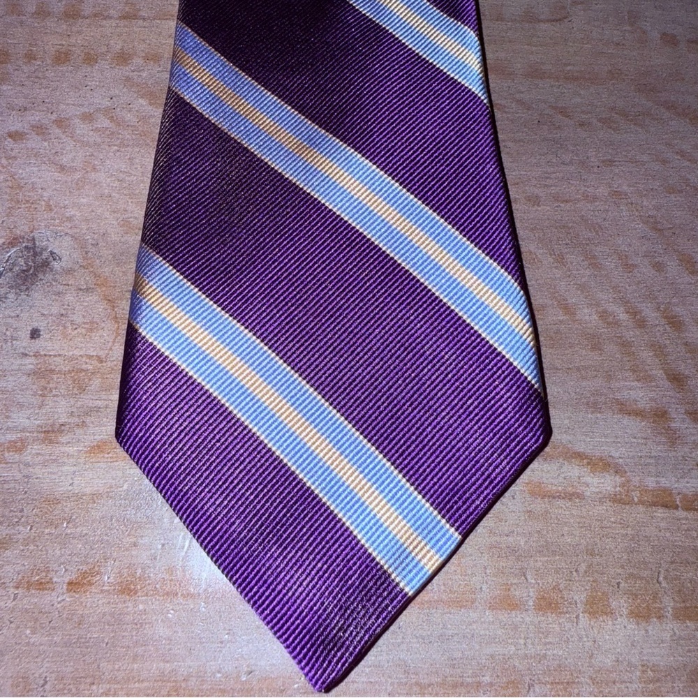 1901 Elegant Purple and Blue Tie